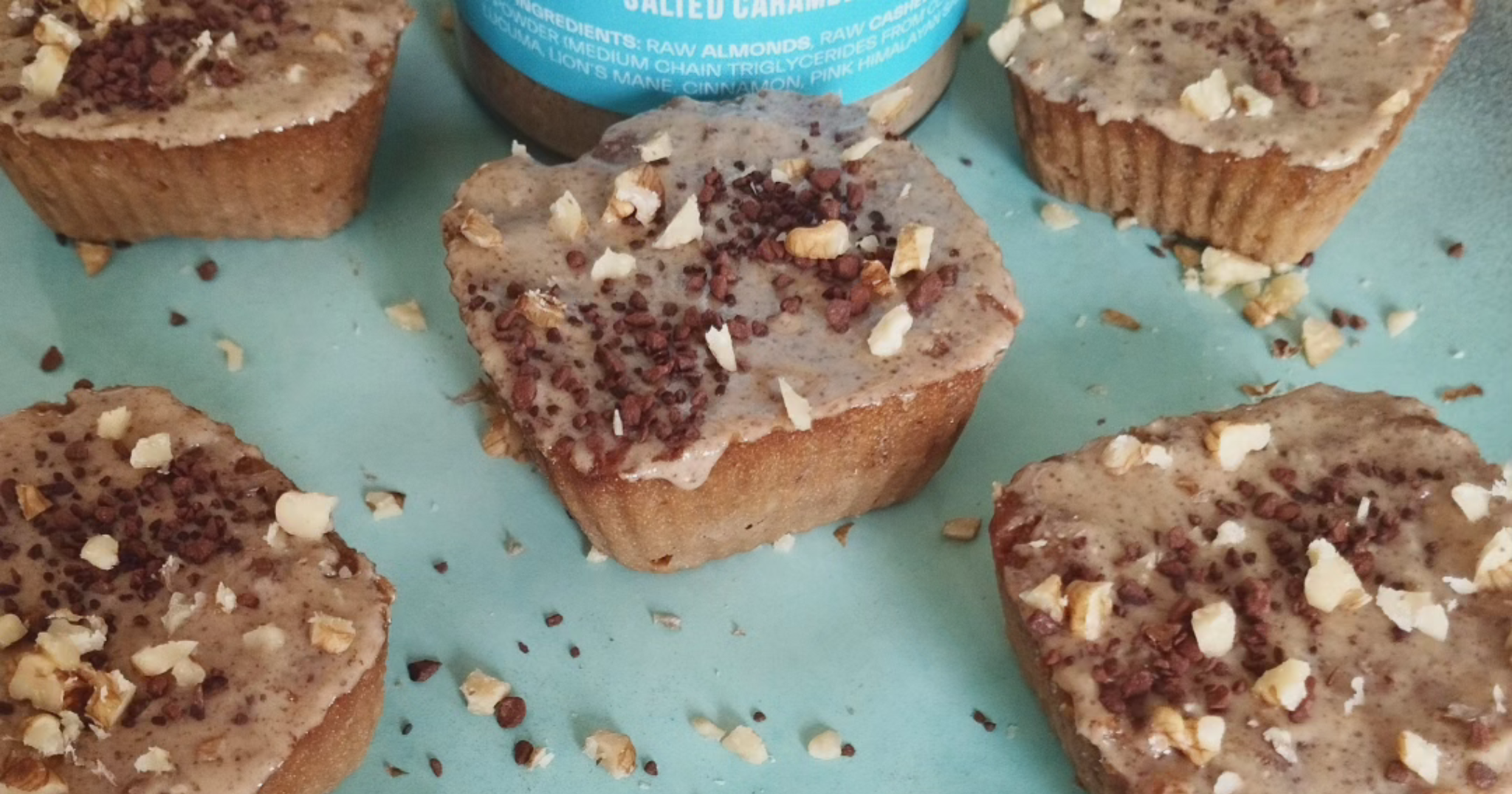 Pastelitos de café y cobertura de caramelo