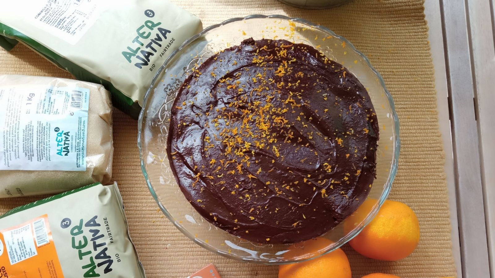 Receta pastel de cacao con naranja