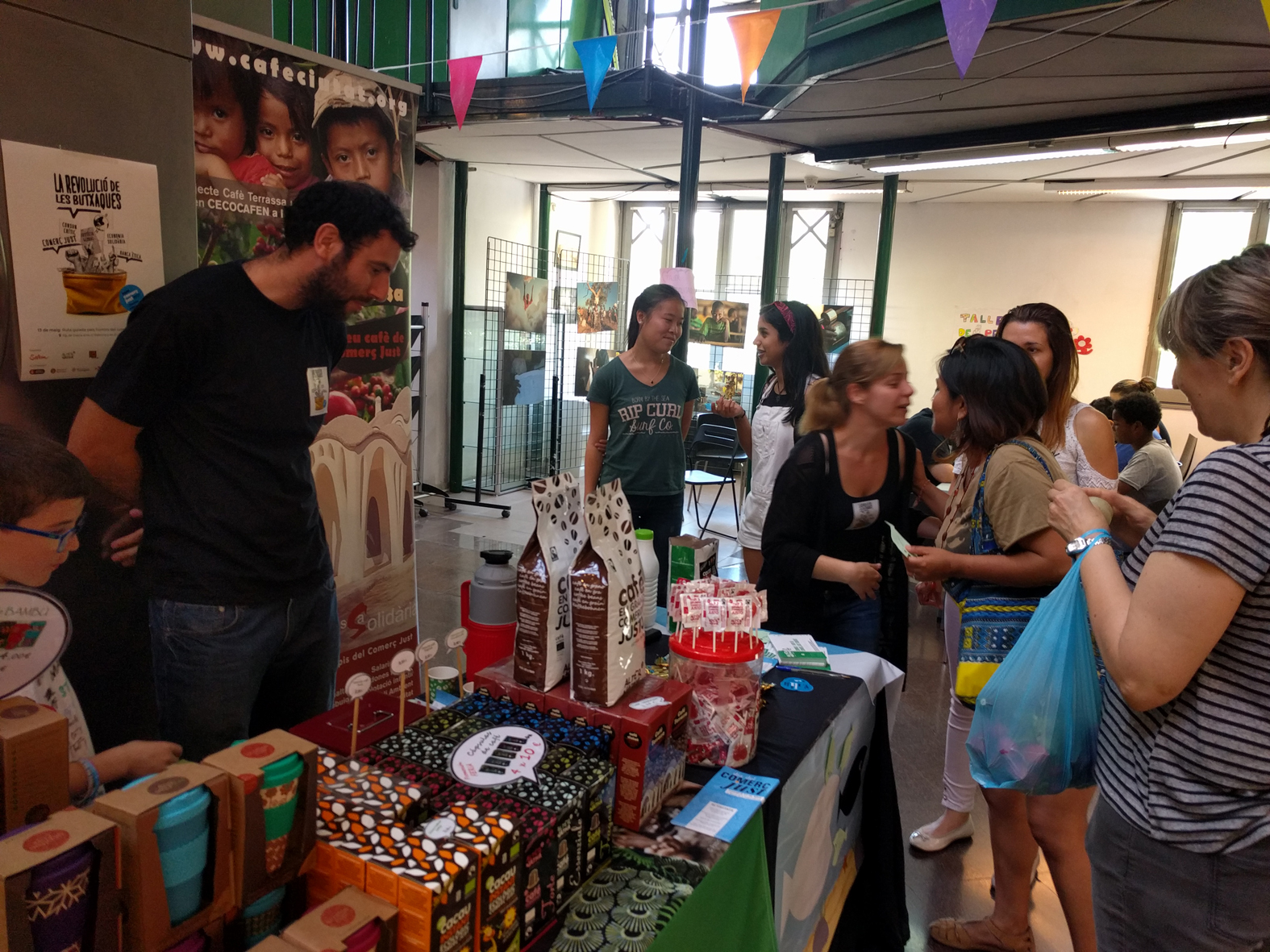 El dissabte 27 de maig es va celebrar el Dia Mundial del Comerç  Just a Terrassa