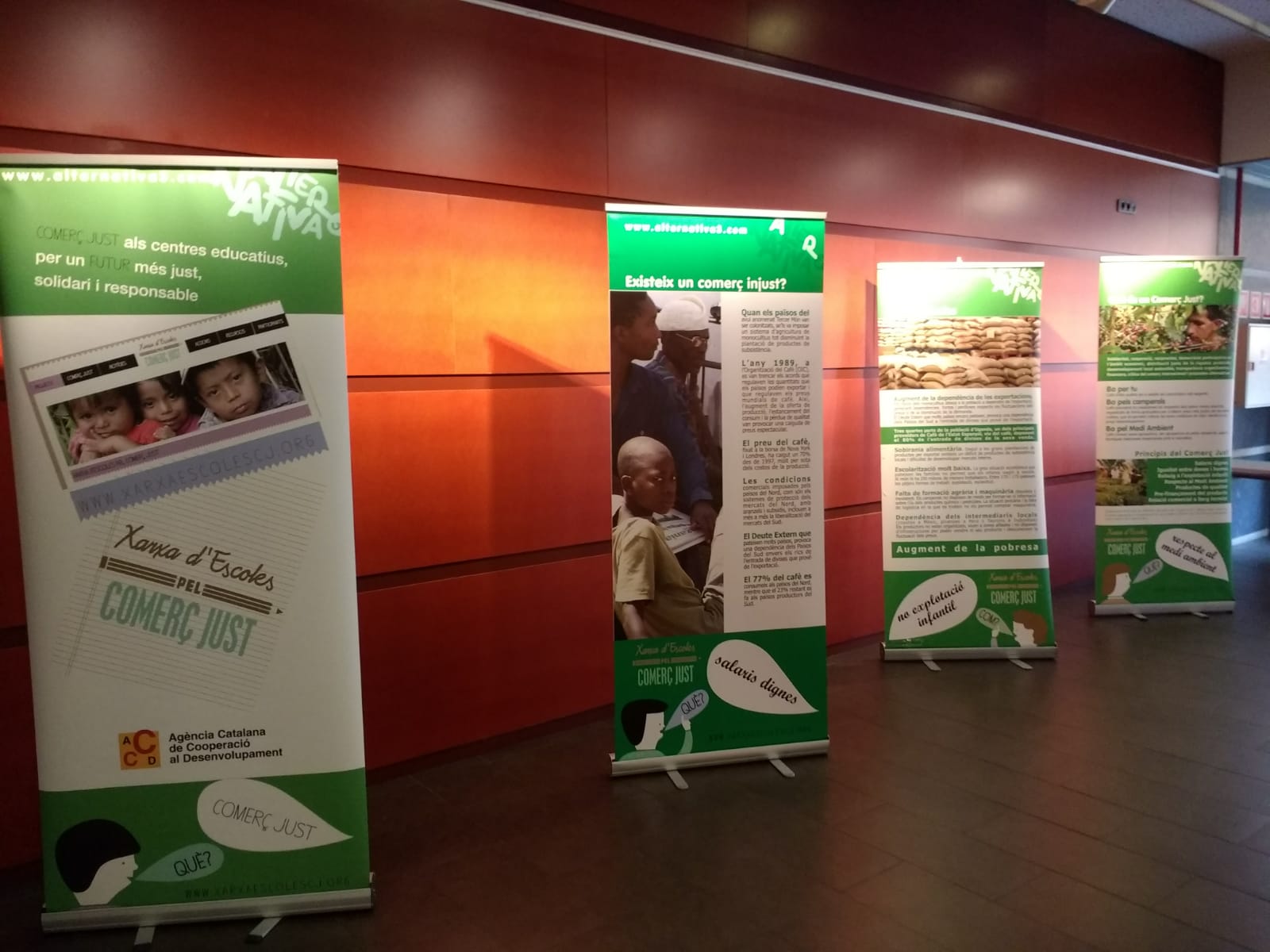 Exposición “Café Justo y Comercio Justo”