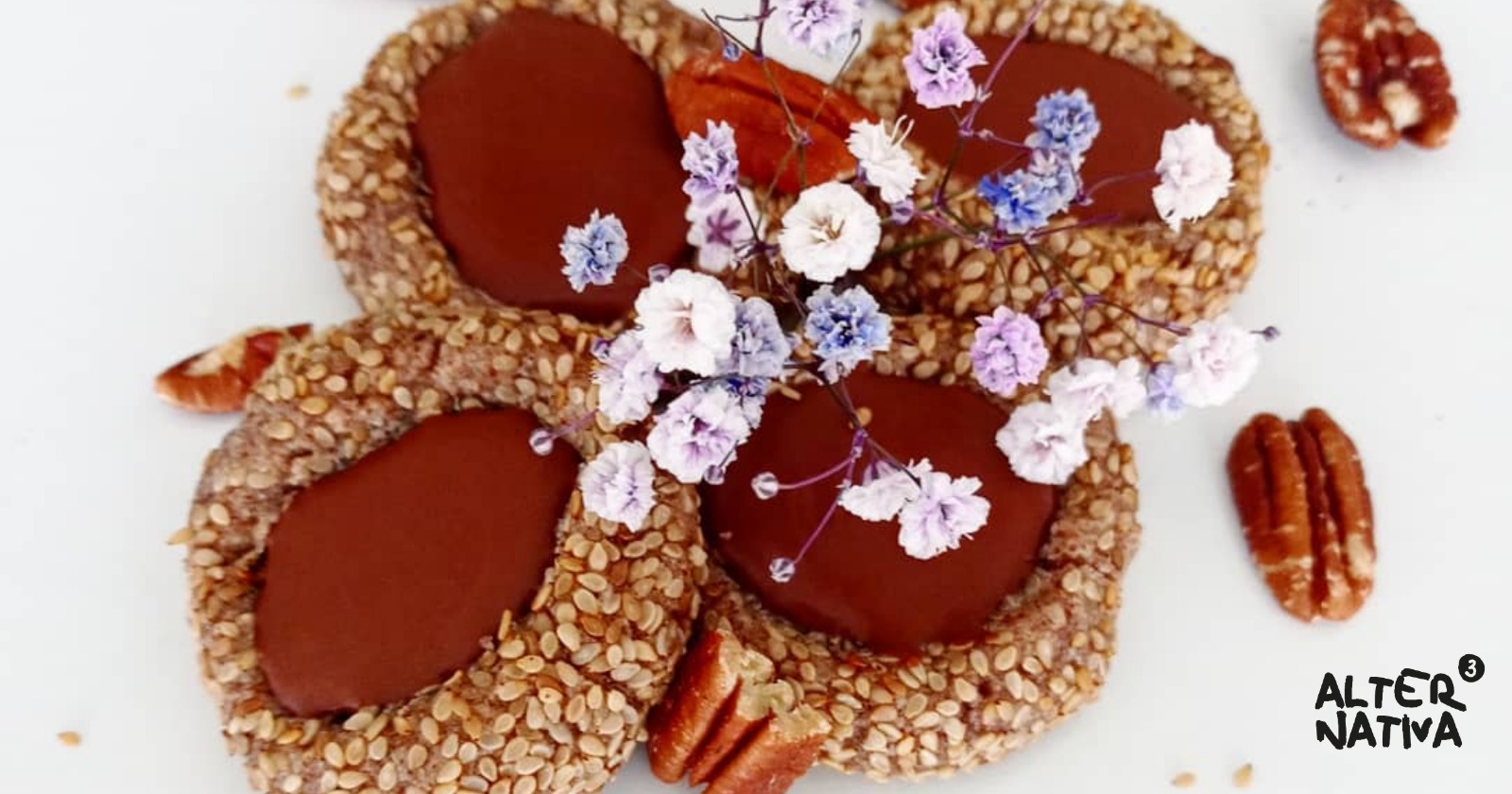 Receta de galletas veganas de nuez pecana con relleno de crema de chocolate